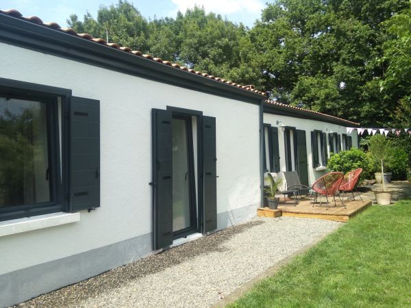 installation-pose-volet-exterieur-gris-anthracite-menuiserie-marionneau-vallet-nantes-loroux-bottereau-44-2024-3E7A5E65D-8D34-275E-0A78-51BC9C061CD4.jpg