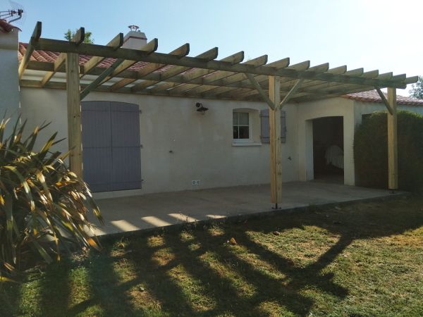 pergola-bois-installation-creation-pose-menuiserie-exterieure-menuiserie-marionneau-vallet-loroux-bottereau-nantes-cholet-2025-2D030D0DA-9B94-3F7F-6037-8BCC0CAB78C1.jpg